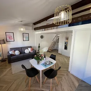  Apartment Renting - Massena - Loft - Heart Of Vieil - The Market With Sea View