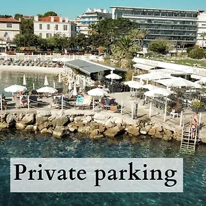 Royal - Luxury Hotel, Residence, & Hotel